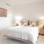 Villa A C - 8bdr 17p - Swimming Pool *