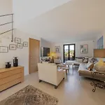 A C - 8bdr 17p - Swimming Pool Villa *